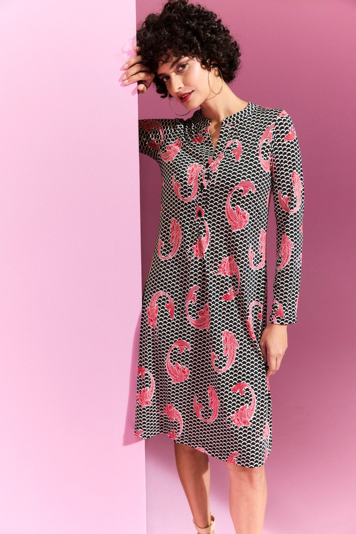 Kleid mit Knopfleiste und Muster von dem Hamburger Modelabel stegmann mode