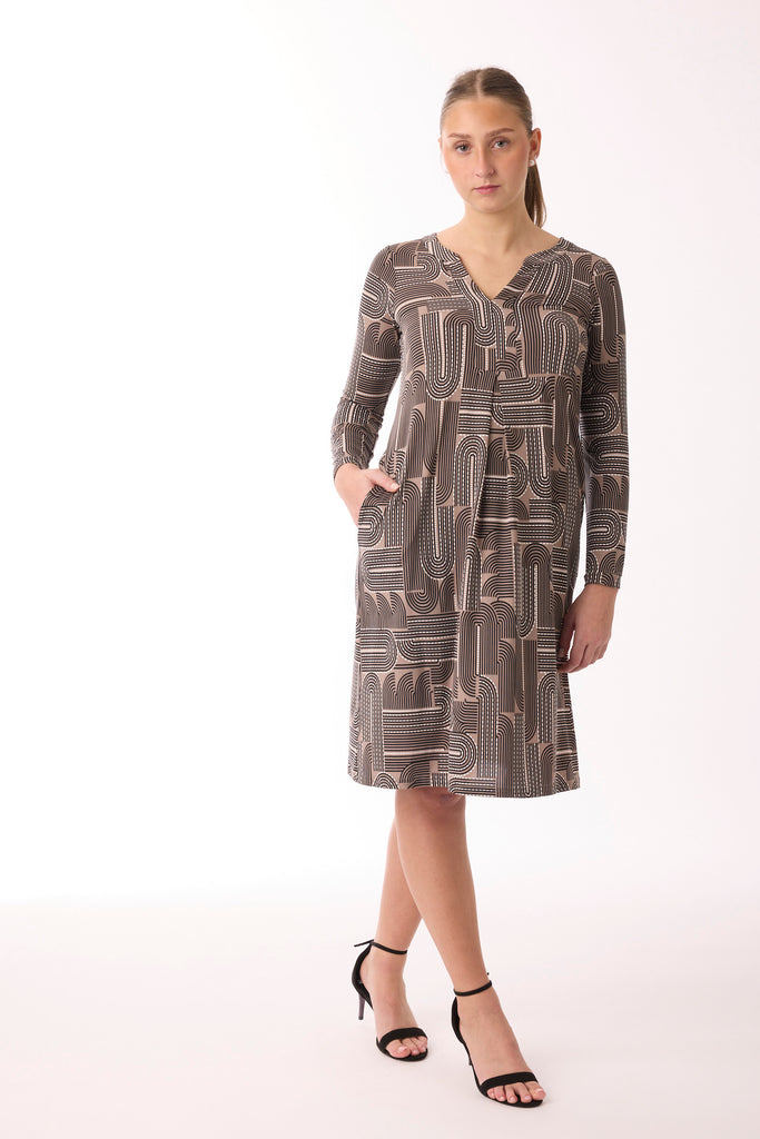 Kleid mit Muster von dem Hamburger Modelabel stegmann mode